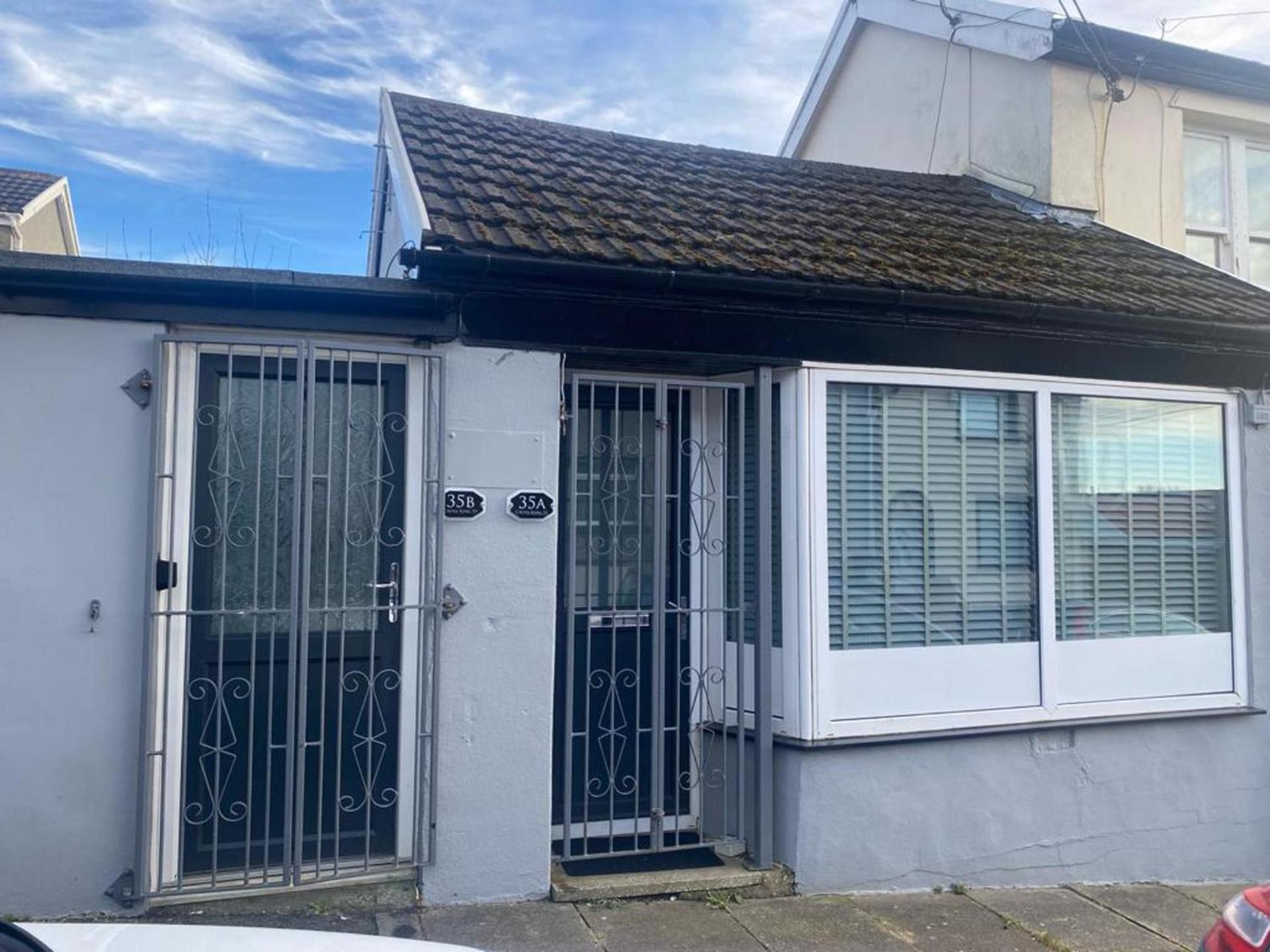 Beautiful 3-Bed Apartment In Merthyr Tydfil Eksteriør billede