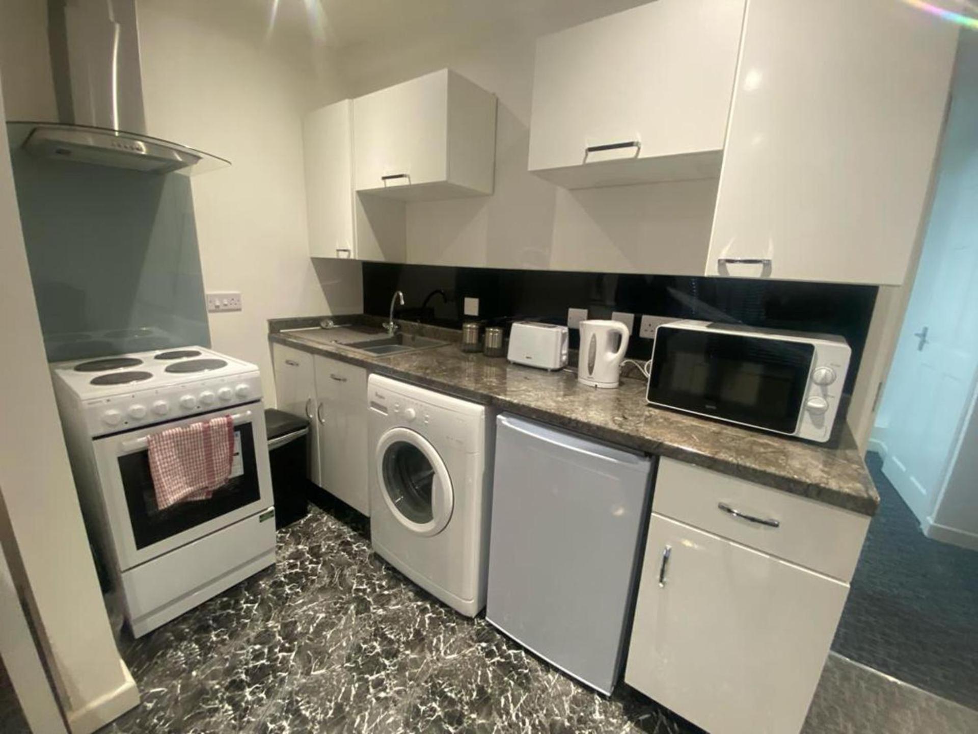 Beautiful 3-Bed Apartment In Merthyr Tydfil Eksteriør billede